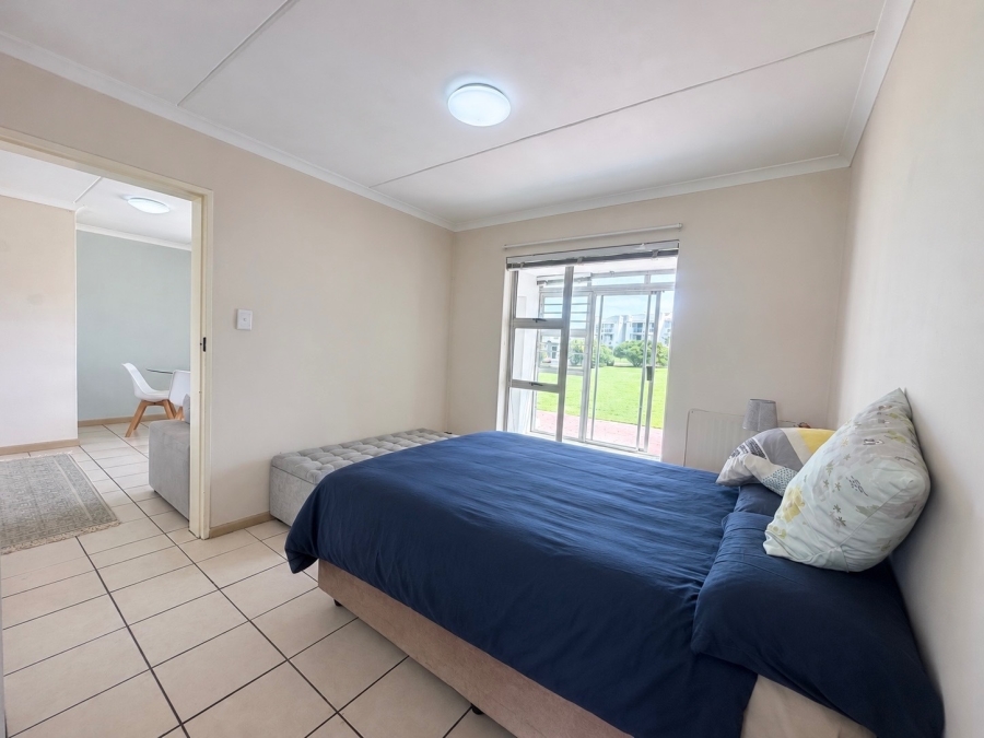 1 Bedroom Property for Sale in Bloubergstrand Western Cape